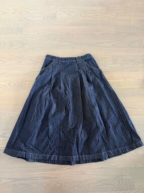 Madewell Dark Denim Pleated A-Line Skirt